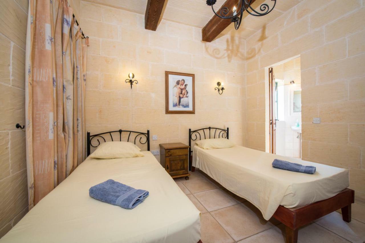 Sunset - Holiday Farmhouse With Large Private Pool In Island Of Gozo Надур Экстерьер фото