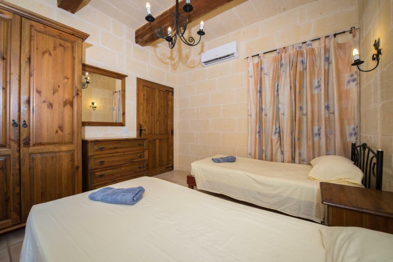 Sunset - Holiday Farmhouse With Large Private Pool In Island Of Gozo Надур Экстерьер фото