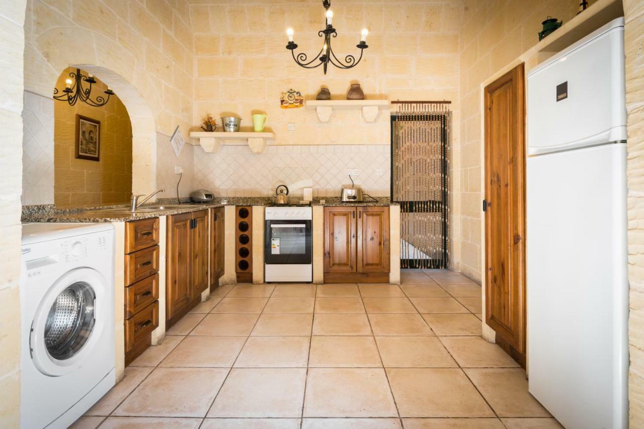 Sunset - Holiday Farmhouse With Large Private Pool In Island Of Gozo Надур Экстерьер фото